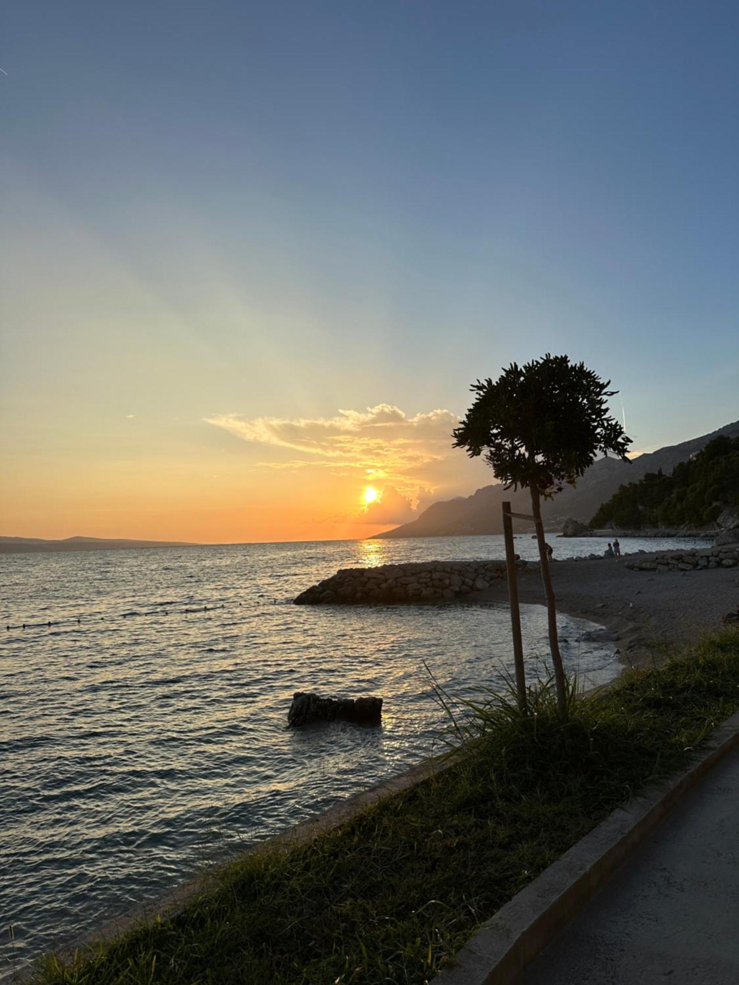 Apartmani Jurica I Ankica Brela Bagian luar foto