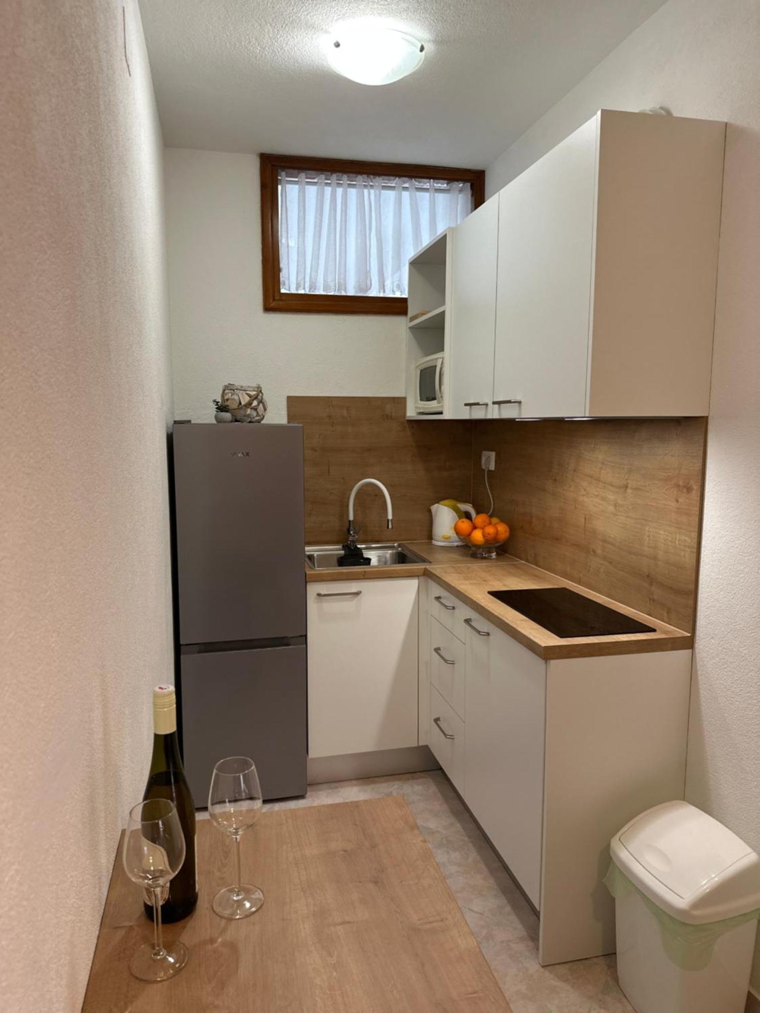 Apartmani Jurica I Ankica Brela Bagian luar foto