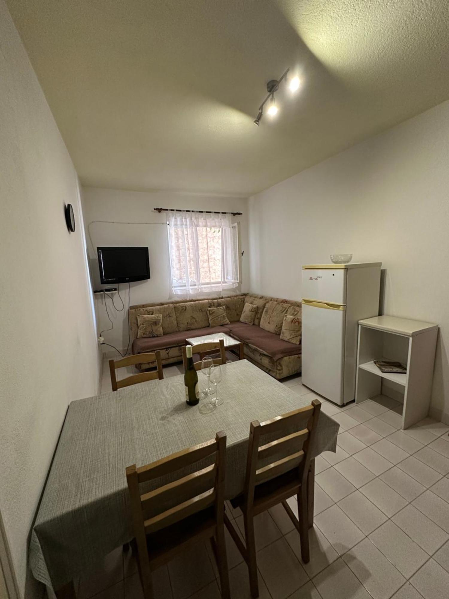 Apartmani Jurica I Ankica Brela Bagian luar foto
